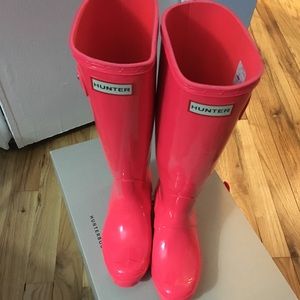 Hunter women’s original tall rain boots size 5m